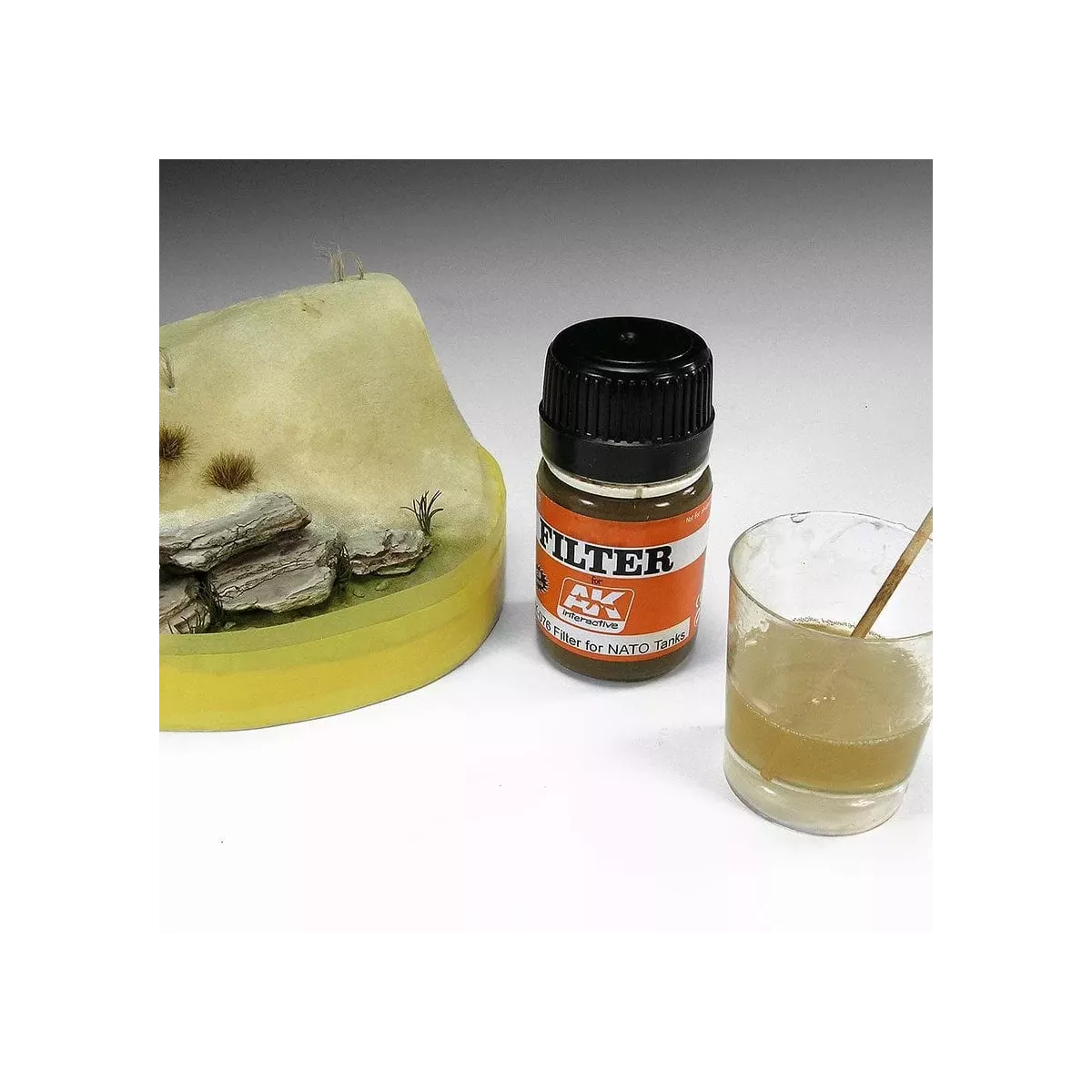 Resin Water - 2 Component Epoxy Resin 375ml - Diorama Series AK Interactive - Peinture & Modélisme - Ludum.fr