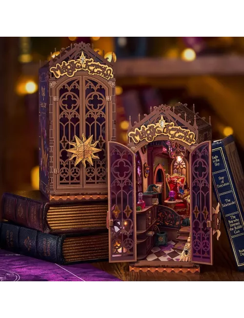 Book Nook Rolife - Magic Fantasy Corner - 185 Pièces