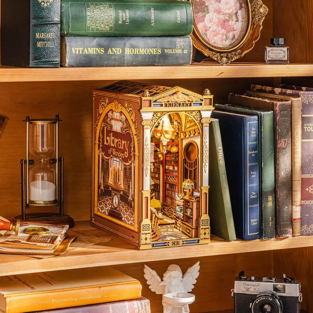 Book Nook Rolife - Library of Wonders - 258 Pièces