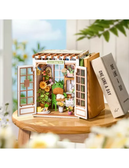 Book Nook Rolife - Secret Bloomy Nook - 246 Pièces