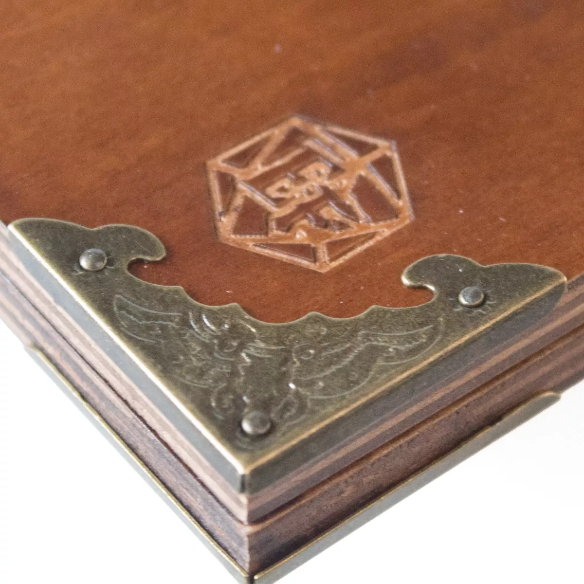 Écran MJ en Bois et Métal - Epic Forge